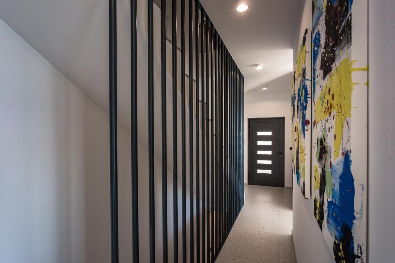 Villa Dispet With Heated Pool, Jacuzzi, Sauna And Cinema Čelina Kültér fotó
